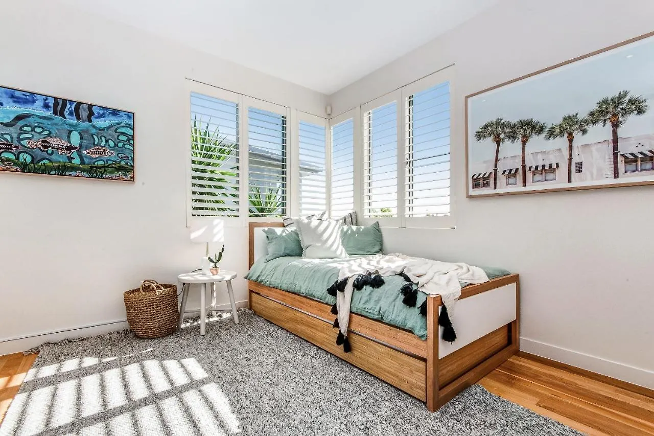 Indulge At Iluka, Castaways Beach Marcus Beach Holiday home