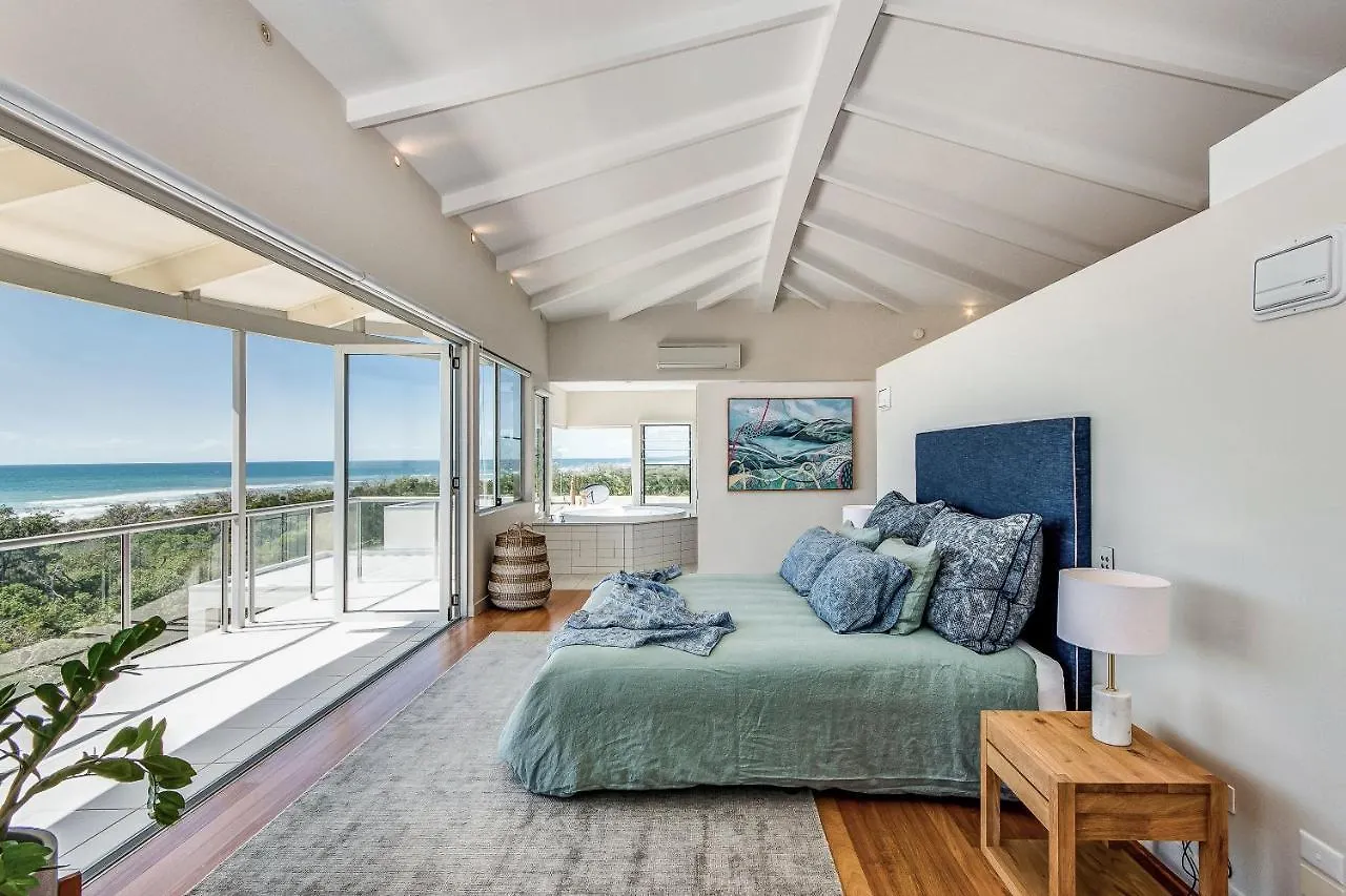 Indulge At Iluka, Castaways Beach Marcus Beach Holiday home
